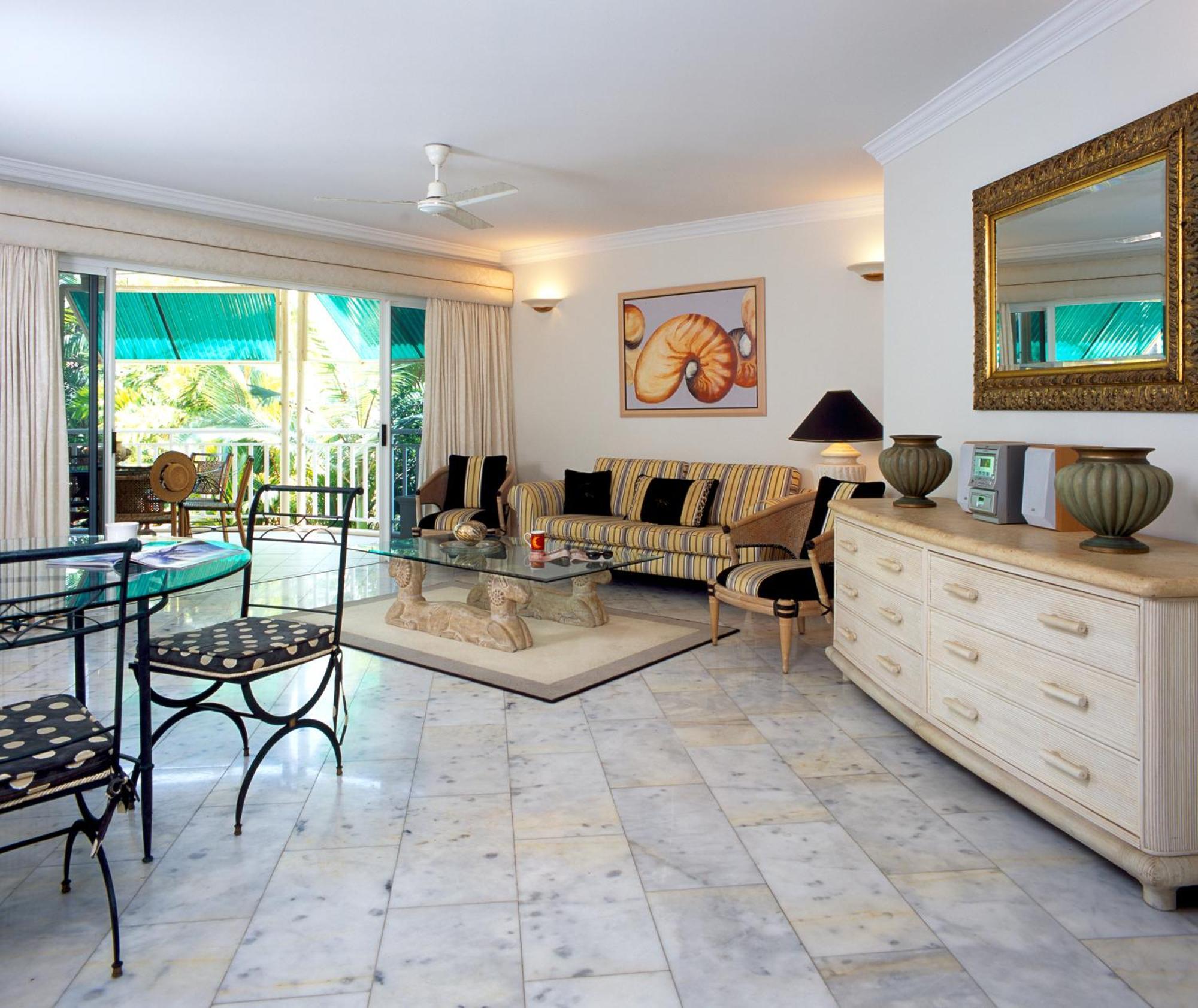 On The Beach Apartments Trinity Beach Bilik gambar