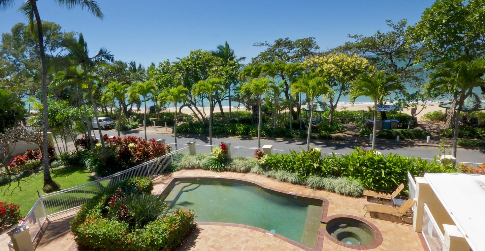 On The Beach Apartments Trinity Beach Luaran gambar